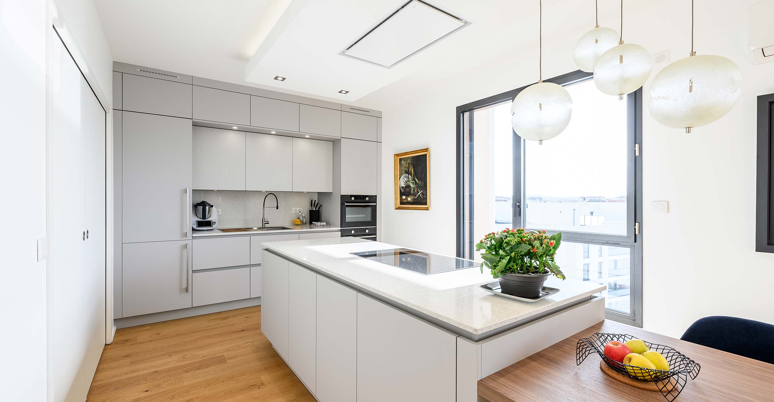 Cuisine de luxe, haut de gamme et agencement intérieur à Villefranche / Lyon.