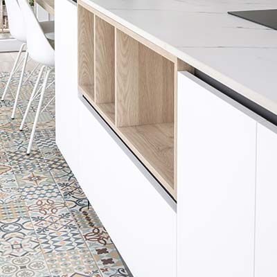 Création d’une cuisine sur mesure haut de gamme dans une extension à Sainte-Consorce par Cuisine And CO Villefranche-sur-Saône.